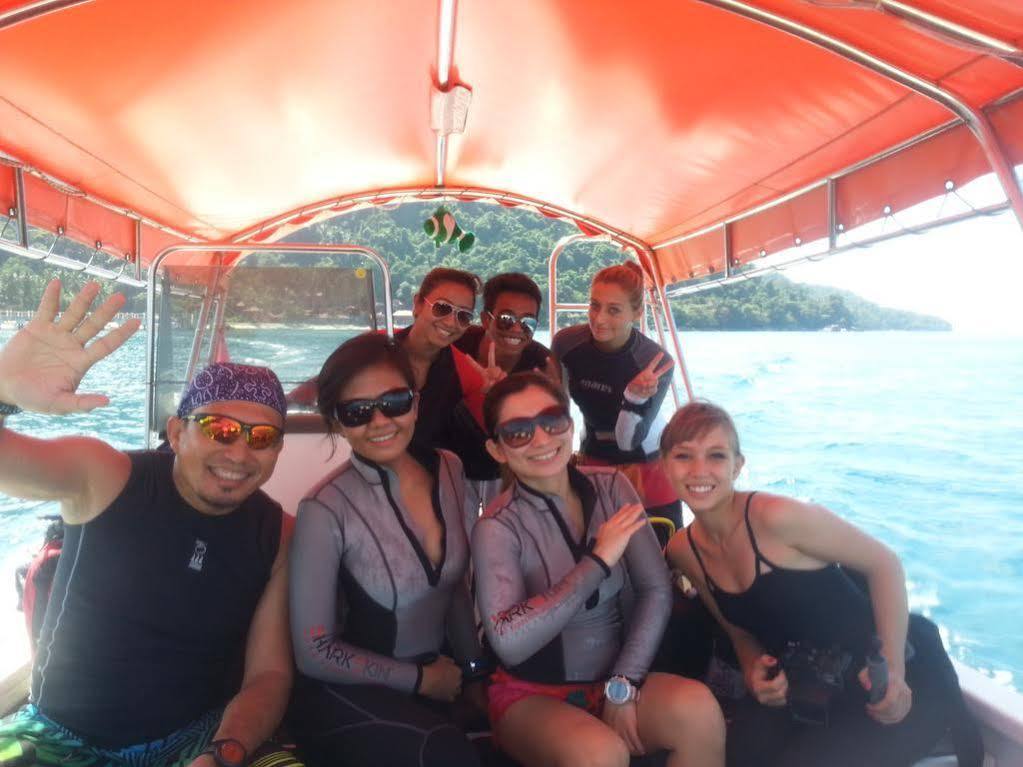 Ombak Dive Resort Pulau Perhentian Kecil Bagian luar foto